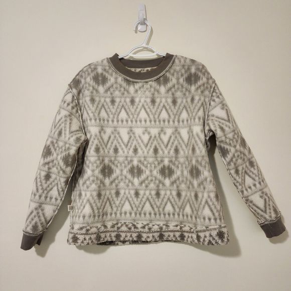 UGG Koolaburra Womens Sherpa Sweatshirt Gray White Scandinavian Pattern Size M - Picture 8 of 8